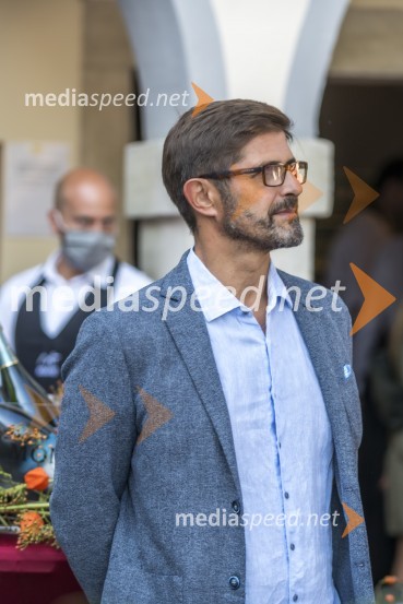  Matjaž Rakovec, župan Mestne občine KranjKranjska dolga miza