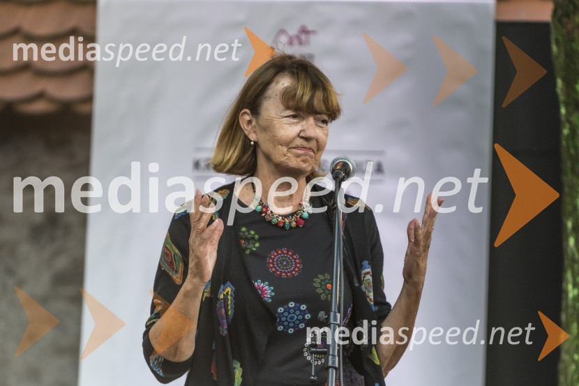 prof. dr. Lučka Kajfež Bogataj, klimatologinja, profesorica na Biotehniški fakulteti v LjubljaniKranjska dolga miza