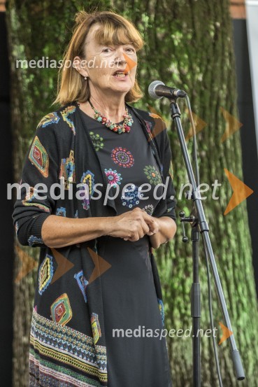 prof. dr. Lučka Kajfež Bogataj, klimatologinja, profesorica na Biotehniški fakulteti v LjubljaniKranjska dolga miza