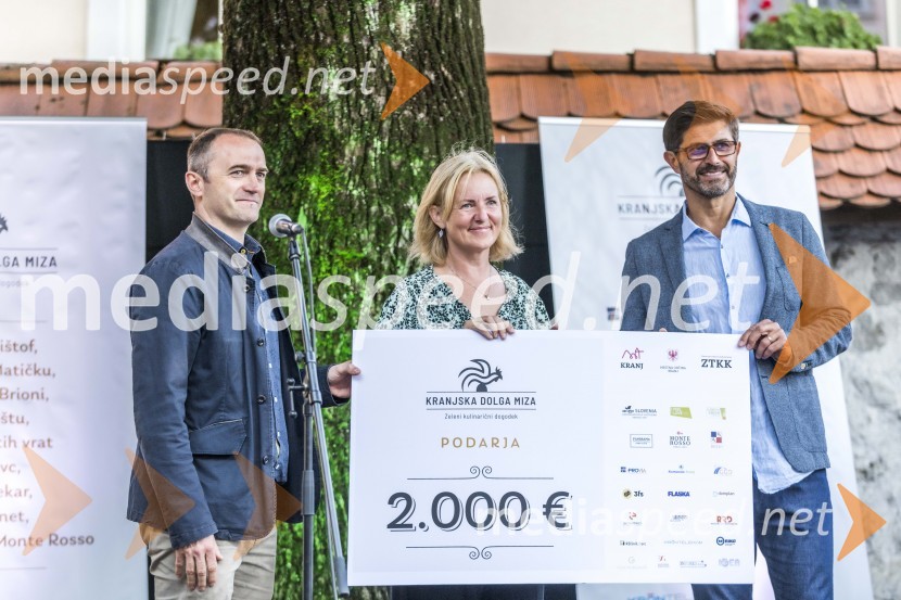  ... ;  Andreja Valant, pomočnica direktorja CSD Kranj;  Matjaž Rakovec, župan Mestne občine KranjKranjska dolga miza