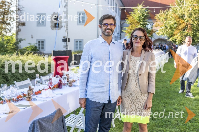  Matjaž Rakovec, župan Mestne občine KranjKranjska dolga miza