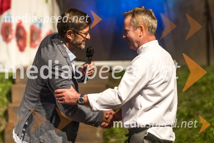  Matjaž Rakovec, župan Mestne občine KranjKranjska dolga miza