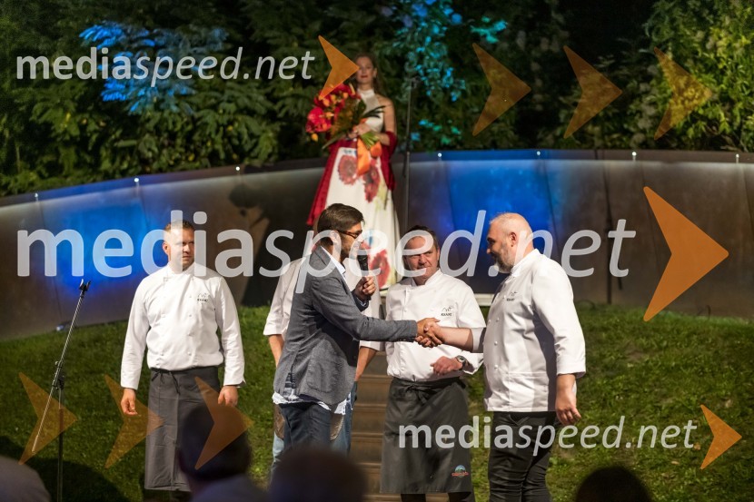  Matjaž Rakovec, župan Mestne občine KranjKranjska dolga miza