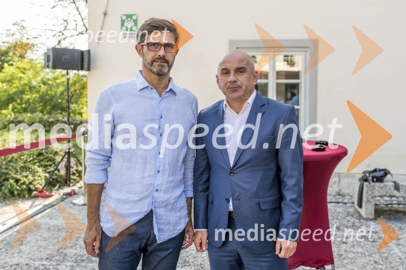  Matjaž Rakovec, župan Mestne občine KranjKranjska dolga miza