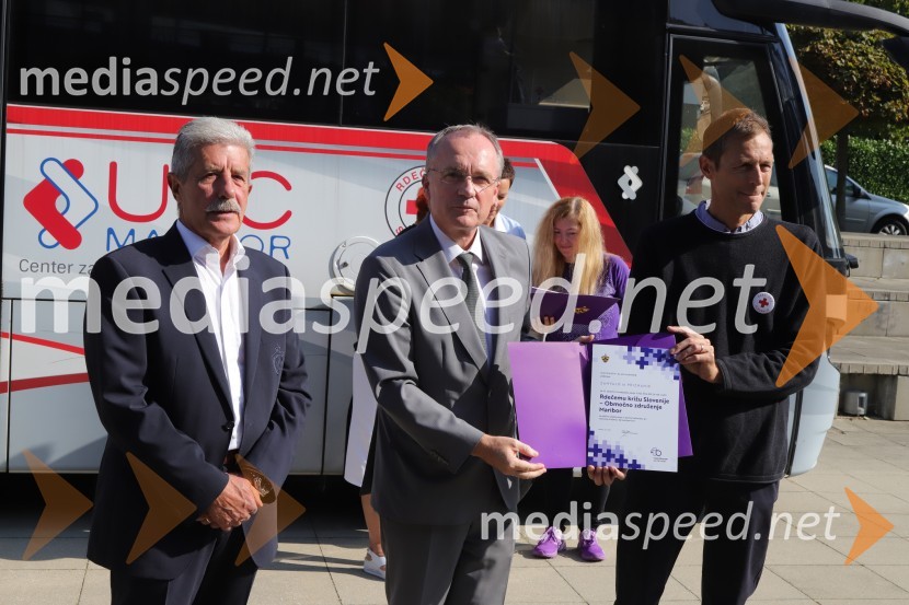  Drago Cotar, nekdanji direktor Zavarovalnega združenja, predsednik NK Maribor in organizacijskega odbora Zlate lisice; prim. doc. dr. Jernej Završnik, dr. med., spec., direktor Zdravstvenega doma dr. Adolfa Drolca;  Metod Dolinšek, sekretar Rdečega Križa MariborKrvodajalska akcija Vijol'čna kri za vse ljudi 2021