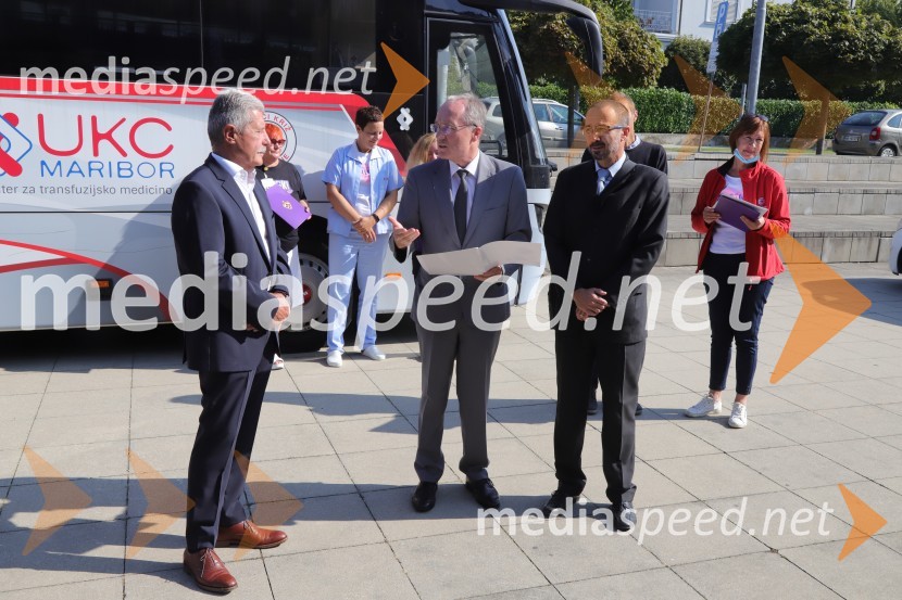  Drago Cotar, nekdanji direktor Zavarovalnega združenja, predsednik NK Maribor in organizacijskega odbora Zlate lisice; prim. doc. dr. Jernej Završnik, dr. med., spec., direktor Zdravstvenega doma dr. Adolfa Drolca;  ... Krvodajalska akcija Vijol'čna kri za vse ljudi 2021