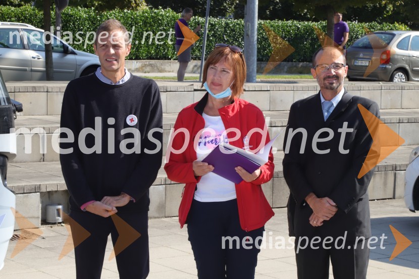 Metod Dolinšek, sekretar Rdečega Križa Maribor;  Tatjana  Žižek, strokovna sodelavka RK maribor;  ... Krvodajalska akcija Vijol'čna kri za vse ljudi 2021