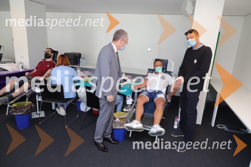 prim. doc. dr. Jernej Završnik, dr. med., spec., direktor Zdravstvenega doma dr. Adolfa Drolca;  ... ;  Metod Dolinšek, sekretar Rdečega Križa MariborKrvodajalska akcija Vijol'čna kri za vse ljudi 2021