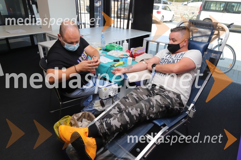 Krvodajalska akcija Vijol'čna kri za vse ljudi 2021