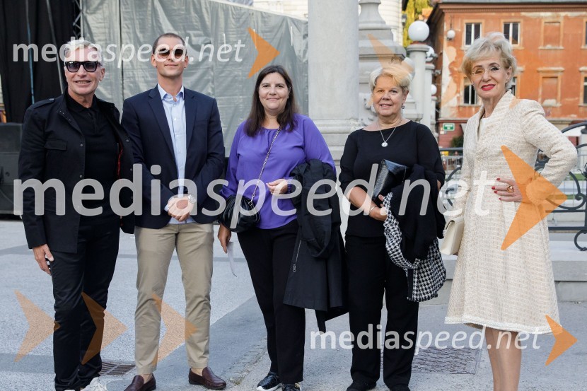   Igor  Jelen-Iggy, koreograf, lastnik plesnega centra Igen;  ... ;  Teja Pelko, novinarka, Svet24;  Irena  Butoln, germanistka;  Metka  Premerl, slavistkaFilharmonični orkester Baltskega morja Nordijski labodi, Festival Ljubljana 2021