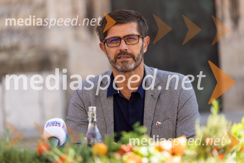  Matjaž Rakovec, župan Mestne občine KranjV Kranju odprli novo razgledno točko – zvonik cerkve sv. Kancijana