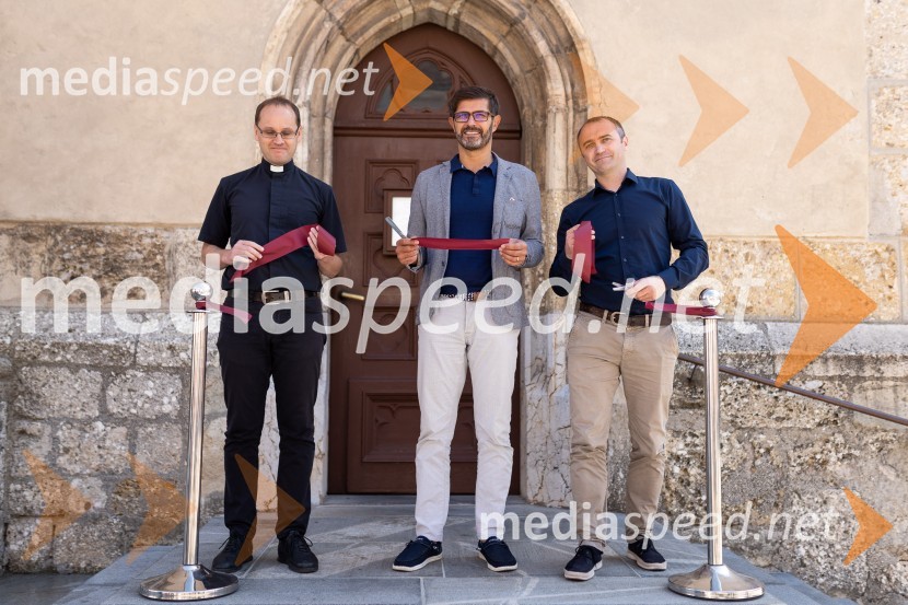  doc. dr. Andrej  Naglič, župnik v Kranju;  Matjaž Rakovec, župan Mestne občine Kranj;  ... V Kranju odprli novo razgledno točko – zvonik cerkve sv. Kancijana