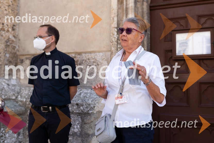 doc. dr. Andrej  Naglič, župnik v KranjuV Kranju odprli novo razgledno točko – zvonik cerkve sv. Kancijana