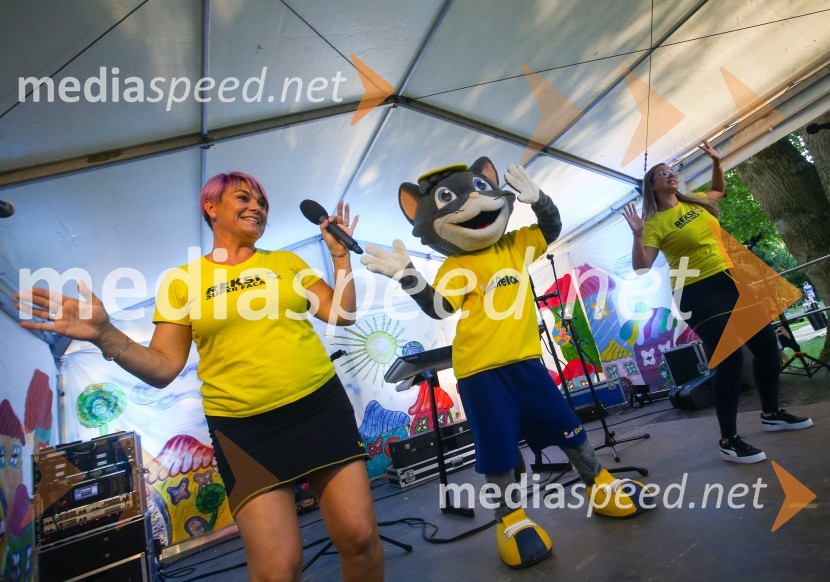  Klavdija Hercog, pevkaDružinski festival Mačje mesto 2021