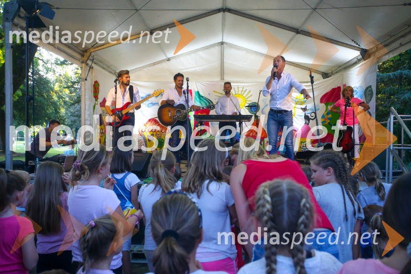  Miha Novak, skupina Čuki;  Jernej Tozon, pevec, skupina Čuki;  Dejan Vunjak, glasbenik;  Jože Potrebuješ, skupina ČukiDružinski festival Mačje mesto 2021