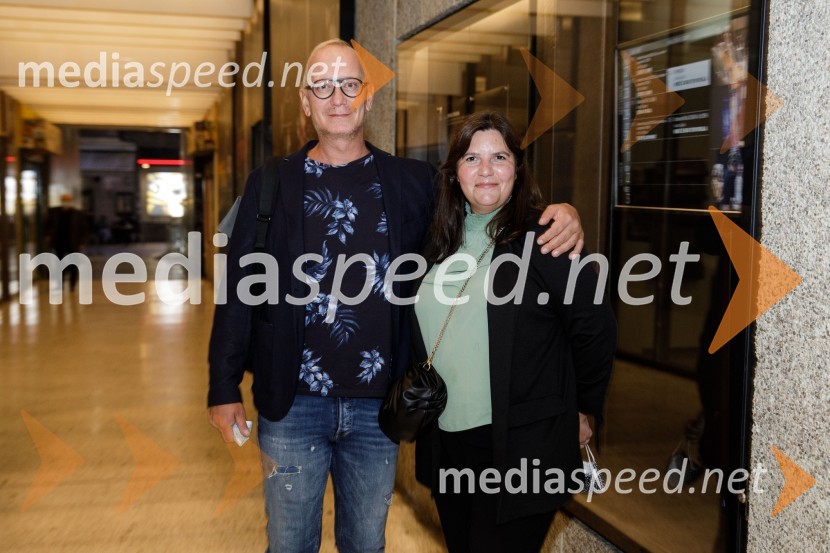  Uroš Smolej, igralec;  Teja Pelko, novinarka, Svet24Zimska poroka, premiera MGL Ljubljana