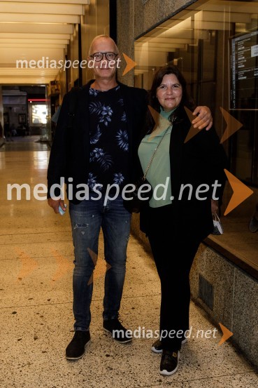  Uroš Smolej, igralec;  Teja Pelko, novinarka, Svet24Zimska poroka, premiera MGL Ljubljana