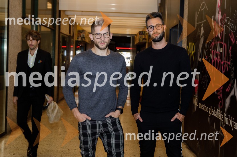  Klemen Bunderla, radijski voditelj, radio Aktual;  Luka Švigelj, snemalec in fotografZimska poroka, premiera MGL Ljubljana