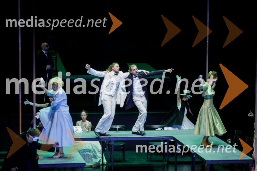  Mirjam Korbar, igralka;  Tomo Tomšič, igralec;  Matic Lukšič, igralec;  Iva Krajnc Bagola, igralkaZimska poroka, premiera MGL Ljubljana