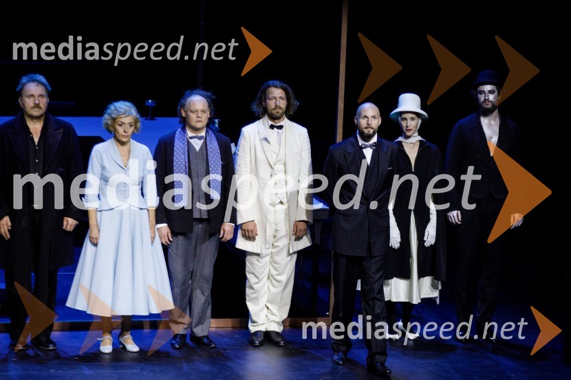  Lotos Vincenc Šparovec, igralec;  Mirjam Korbar, igralka;  Gašper Jarni, igralec;  Tomo Tomšič, igralec;  Jaka Lah, igralec;  Nina Rakovec, igralka, pevka;  Gal  Oblak, igralec Zimska poroka, premiera MGL Ljubljana