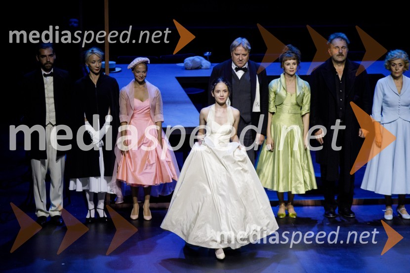  Matic Lukšič, igralec;  Mojca Funkl, igralka;  Viktorija Bencik Emeršič, igralka;  Lara Wolf Završnik, igralka;  Jožef Ropoša, igralec;  Iva Krajnc Bagola, igralka;  Lotos Vincenc Šparovec, igralec;  Mirjam Korbar, igralkaZimska poroka, premiera MGL Ljubljana