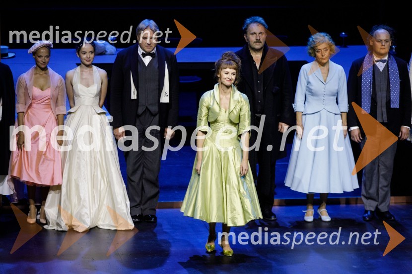  Viktorija Bencik Emeršič, igralka;  Lara Wolf Završnik, igralka;  Jožef Ropoša, igralec;  Iva Krajnc Bagola, igralka;  Lotos Vincenc Šparovec, igralec;  Mirjam Korbar, igralka;  Gašper Jarni, igralecZimska poroka, premiera MGL Ljubljana