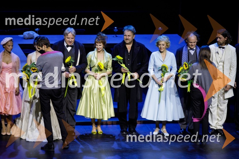  Viktorija Bencik Emeršič, igralka;  Jožef Ropoša, igralec;  Iva Krajnc Bagola, igralka;  Lotos Vincenc Šparovec, igralec;  Mirjam Korbar, igralka;  Gašper Jarni, igralec;  Tomo Tomšič, igralecZimska poroka, premiera MGL Ljubljana