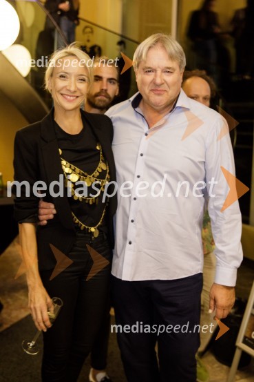  Mojca Funkl, igralka;  Jožef Ropoša, igralecZimska poroka, premiera MGL Ljubljana