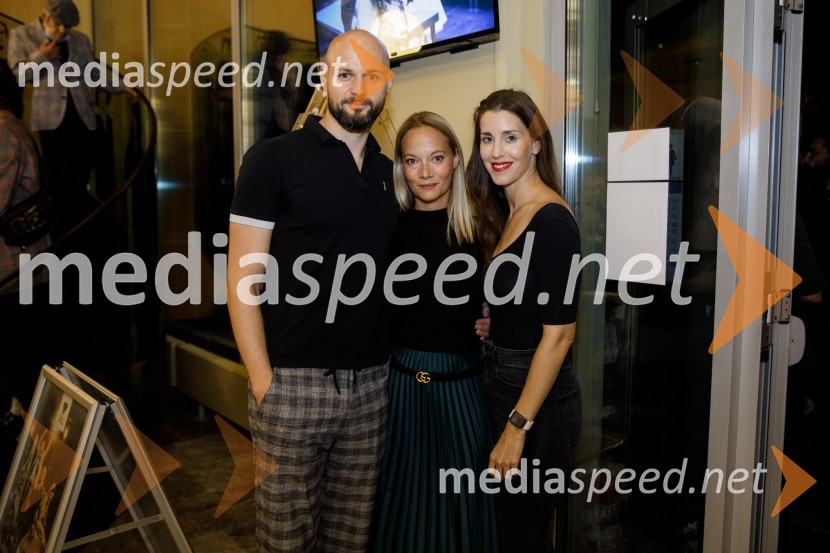  Jaka Lah, igralec;  Viktorija Bencik Emeršič, igralka;  Nina Rakovec, igralka, pevkaZimska poroka, premiera MGL Ljubljana