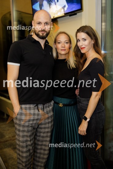  Jaka Lah, igralec;  Viktorija Bencik Emeršič, igralka;  Nina Rakovec, igralka, pevkaZimska poroka, premiera MGL Ljubljana