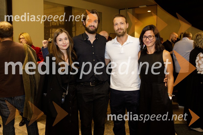  ... ;  Gal  Oblak, igralec ;  Tomo Tomšič, igralec;  ... Zimska poroka, premiera MGL Ljubljana