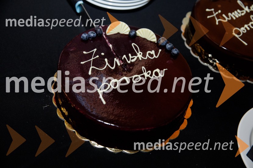 Zimska poroka, premiera MGL Ljubljana