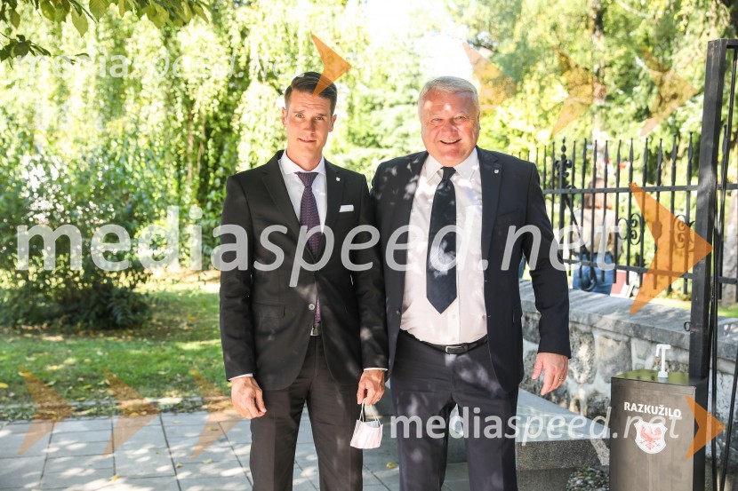  Janez Černe, podžupan Mestne občine Kranj;  Robert Nograšek, podžupan Mestne občine Kranj91. obletnica smrti bazoviških junakov