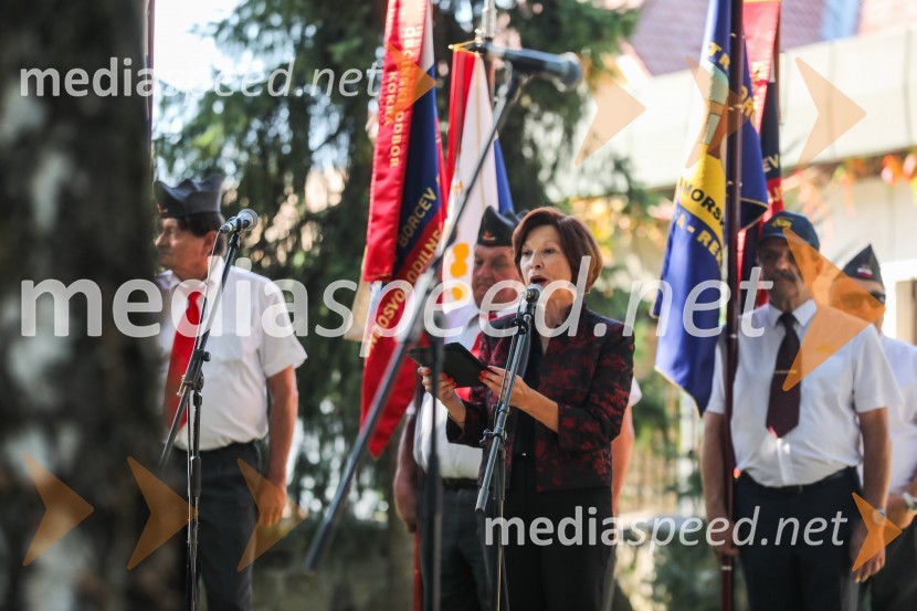  Slavica Bučan, povezovalka91. obletnica smrti bazoviških junakov