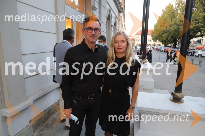  Marko Lukić, lastnik in direktor družbe Lumar IG;  Alenka  Lukić, prof. za oblikovanje na Srednji šoli za oblikovanje MBSlovesno obeleženje 30-letnice umetniškega delovanja Edwarda Cluga, SNG Maribor