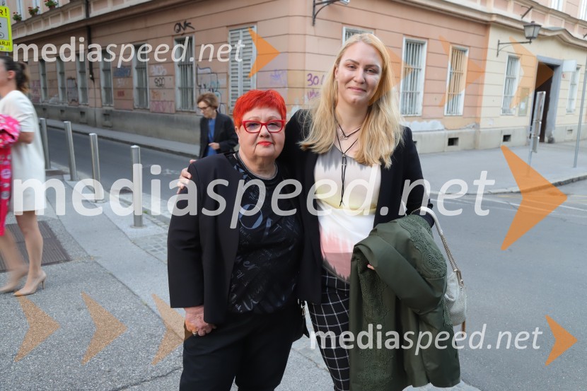  Zdenka Križanič, mestna svetnica, Lista župana Andreja Fištravca, predsednica odbora za podelitev Glazarjevih nagrad;  ... Slovesno obeleženje 30-letnice umetniškega delovanja Edwarda Cluga, SNG Maribor