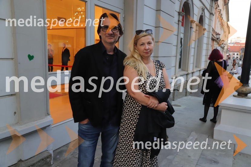  Aleksandar  Popovski, režiser, umetniški direktor Drame SNG Maribor;  ... Slovesno obeleženje 30-letnice umetniškega delovanja Edwarda Cluga, SNG Maribor