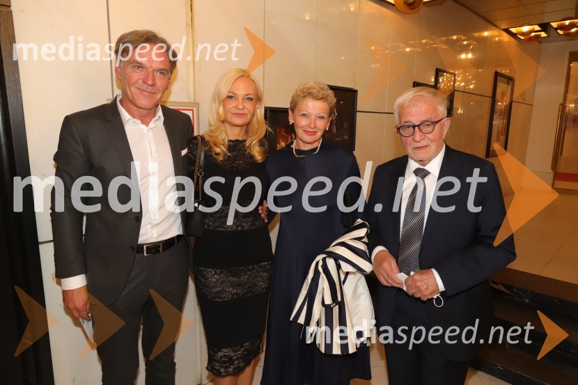 mag. David Kastelic, predsednik uprave, Zavarovalnica Sava, d.d.; dr. Jerneja Kastelic, direktorica sektorja za gospodarjenje z objekti in najemniki, Mercator d.d.;  Rija Čič; dr. Peter  Čeferin, pravnik, pisateljSlovesno obeleženje 30-letnice umetniškega delovanja Edwarda Cluga, SNG Maribor