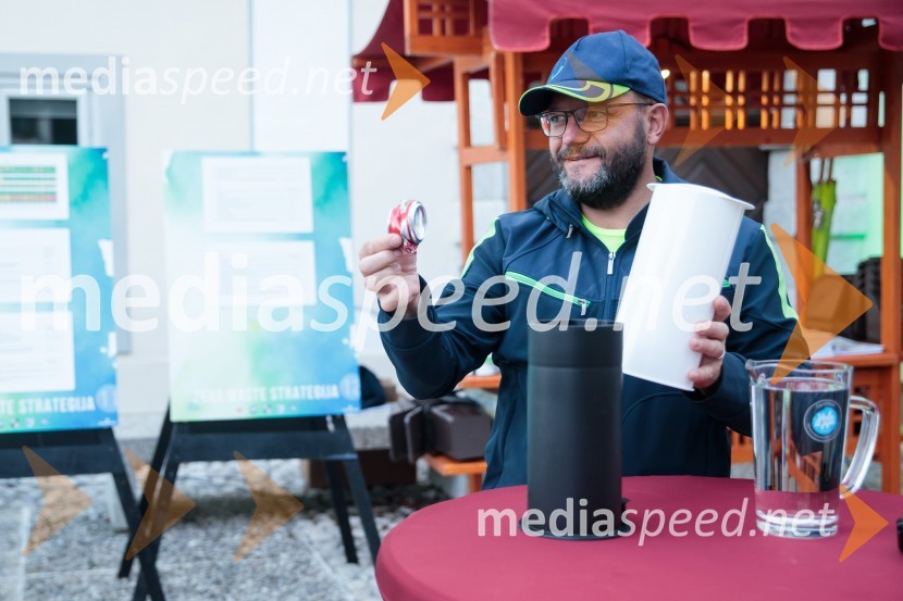  Matjaž  Berčon, direktor Komunale KranjPero Lovšin in novinarska konferenca o Zero waste strategiji Komunale Kranj