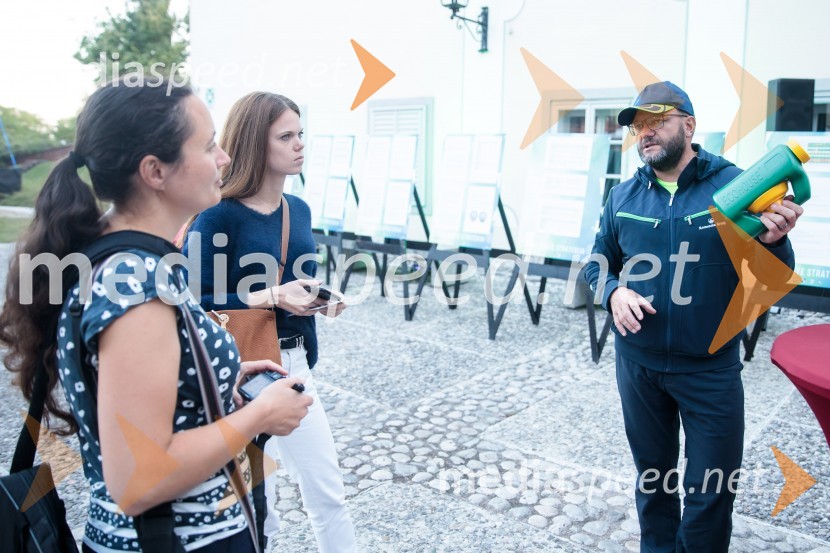  Matjaž  Berčon, direktor Komunale KranjPero Lovšin in novinarska konferenca o Zero waste strategiji Komunale Kranj