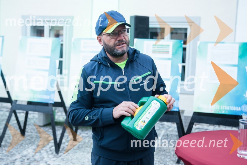  Matjaž  Berčon, direktor Komunale KranjPero Lovšin in novinarska konferenca o Zero waste strategiji Komunale Kranj