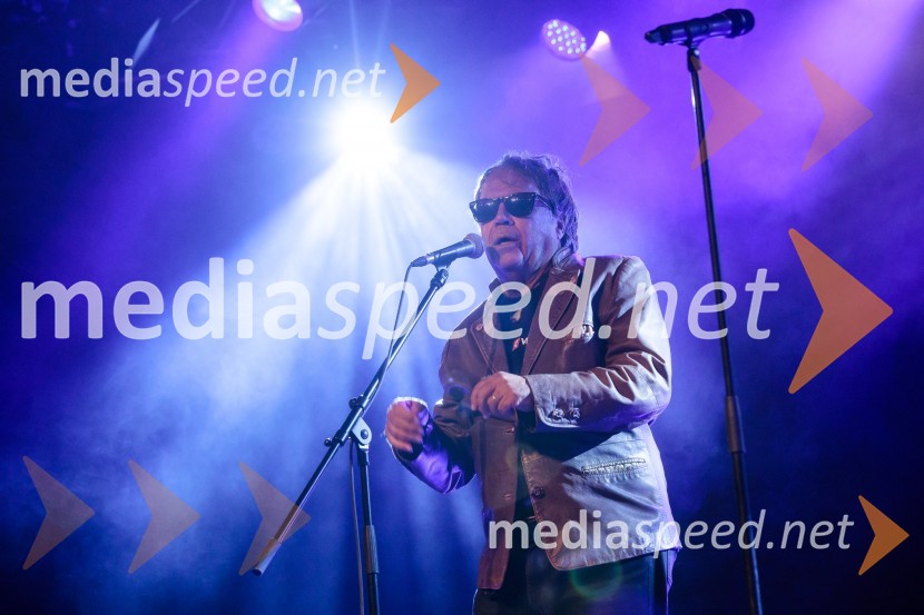  Peter Lovšin - Pero, pevecPero Lovšin in novinarska konferenca o Zero waste strategiji Komunale Kranj