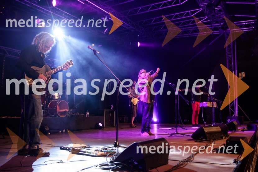   Igor Leonardi, glasbenik;  Peter Lovšin - Pero, pevecPero Lovšin in novinarska konferenca o Zero waste strategiji Komunale Kranj