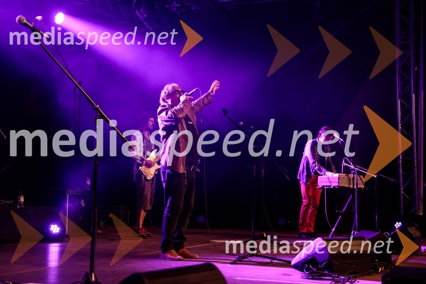  Peter Lovšin - Pero, pevecPero Lovšin in novinarska konferenca o Zero waste strategiji Komunale Kranj