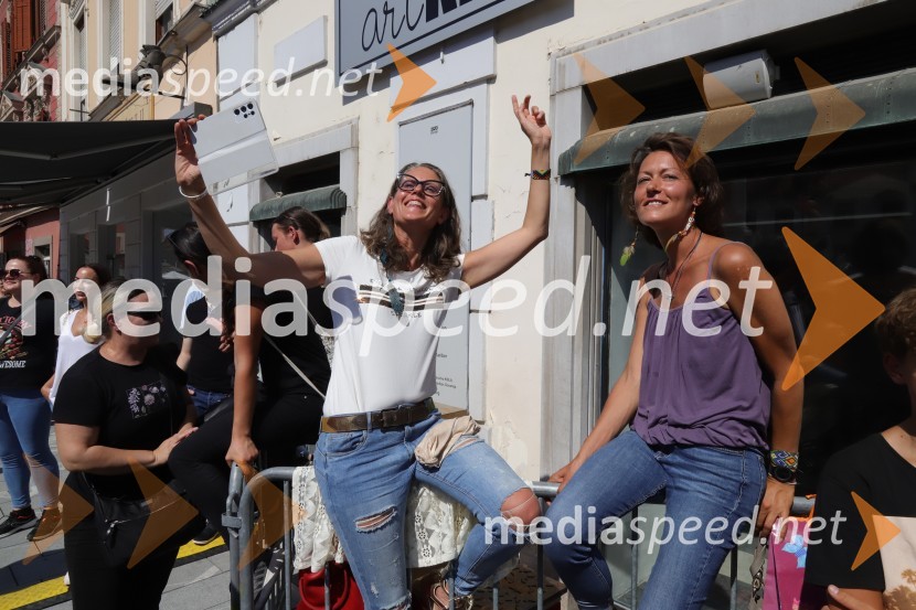 100 bobnarjev in Marko Soršak Soki na Glavnem trgu v Mariboru
