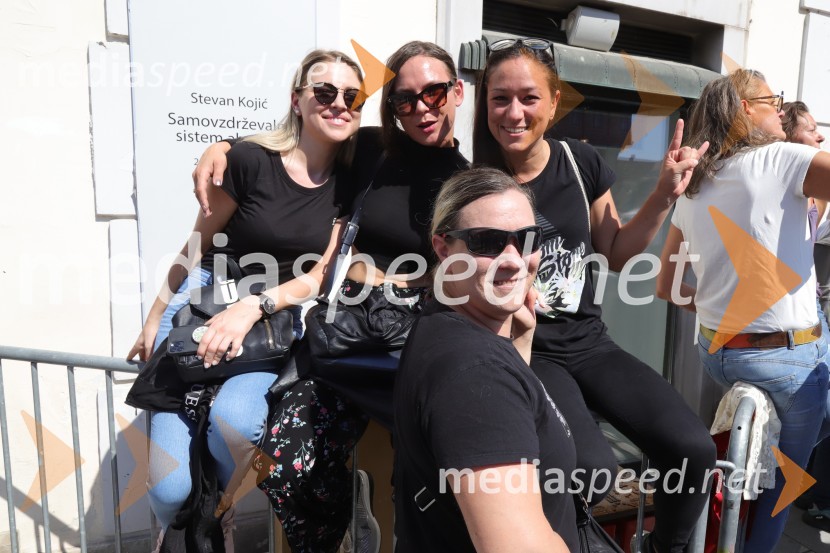 100 bobnarjev in Marko Soršak Soki na Glavnem trgu v Mariboru