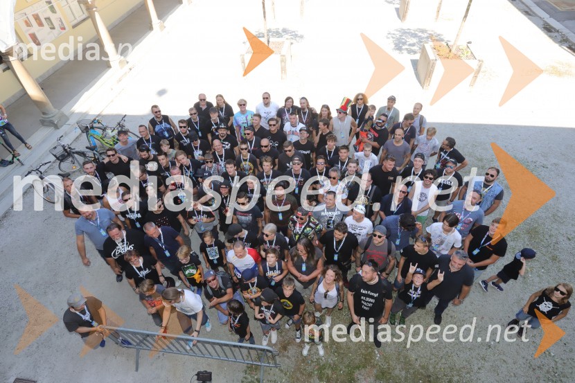 100 bobnarjev in Marko Soršak Soki na Glavnem trgu v Mariboru