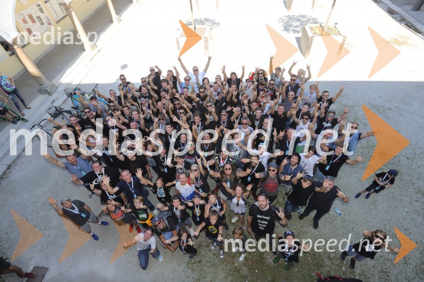 100 bobnarjev in Marko Soršak Soki na Glavnem trgu v Mariboru