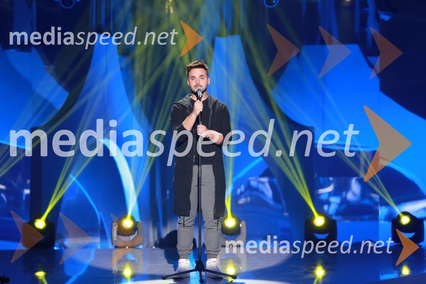  Žiga Rustja, pevec, moderator Radia CaprisRaiven je zmagovalka slovenske popevke 2021