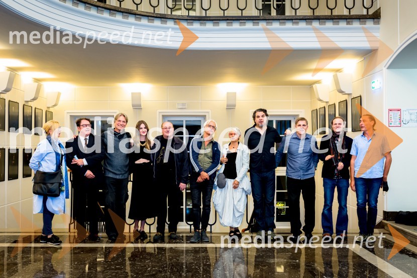  Alja Predan, dramaturginja SLG Celje, nekdanja umetniška direktorica Festivala Borštnikovo srečanjePravi heroji, premiera SLG Celje